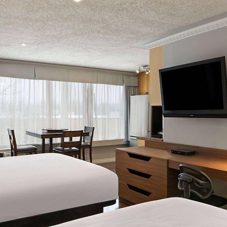 Baymont By Wyndham Edson Hotel Exterior foto